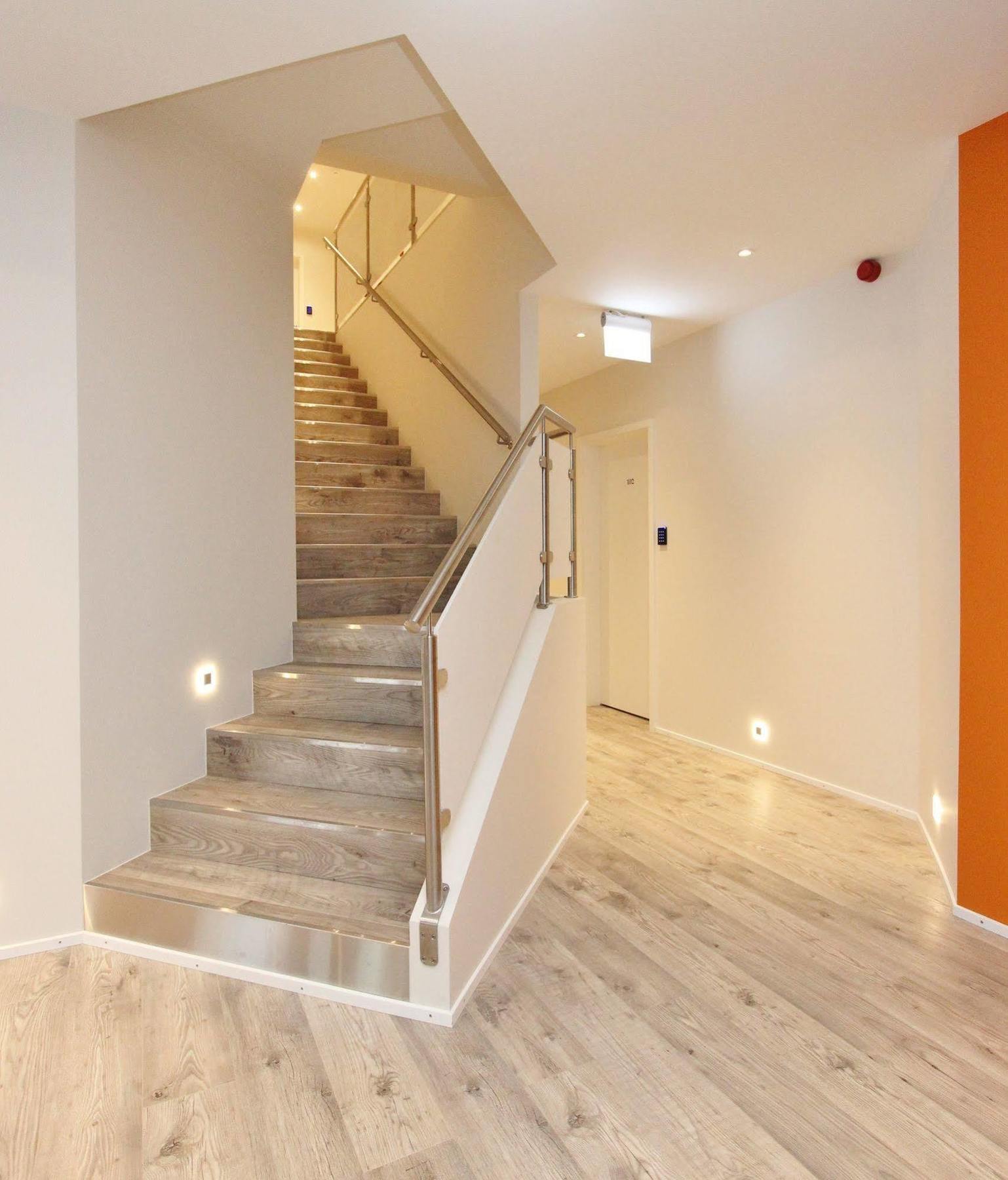 Lava Apartments & Rooms Akureyri Bagian luar foto