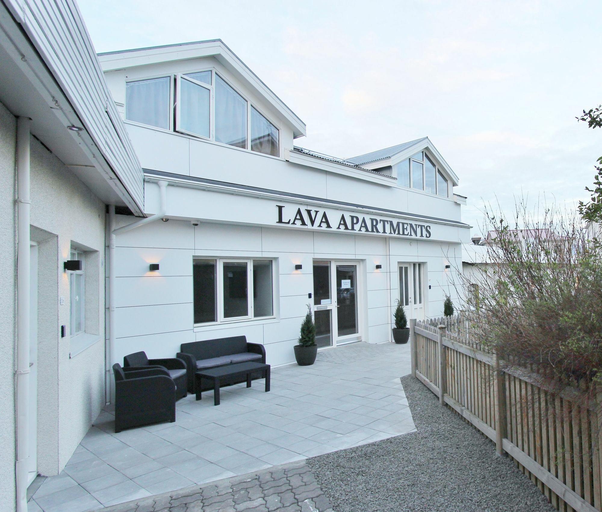 Lava Apartments & Rooms Akureyri Bagian luar foto